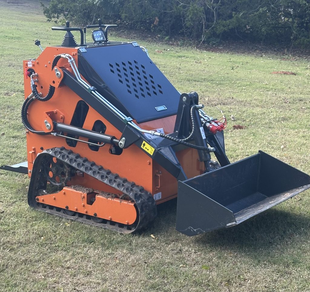 Mini skid Steer stand on 23hp