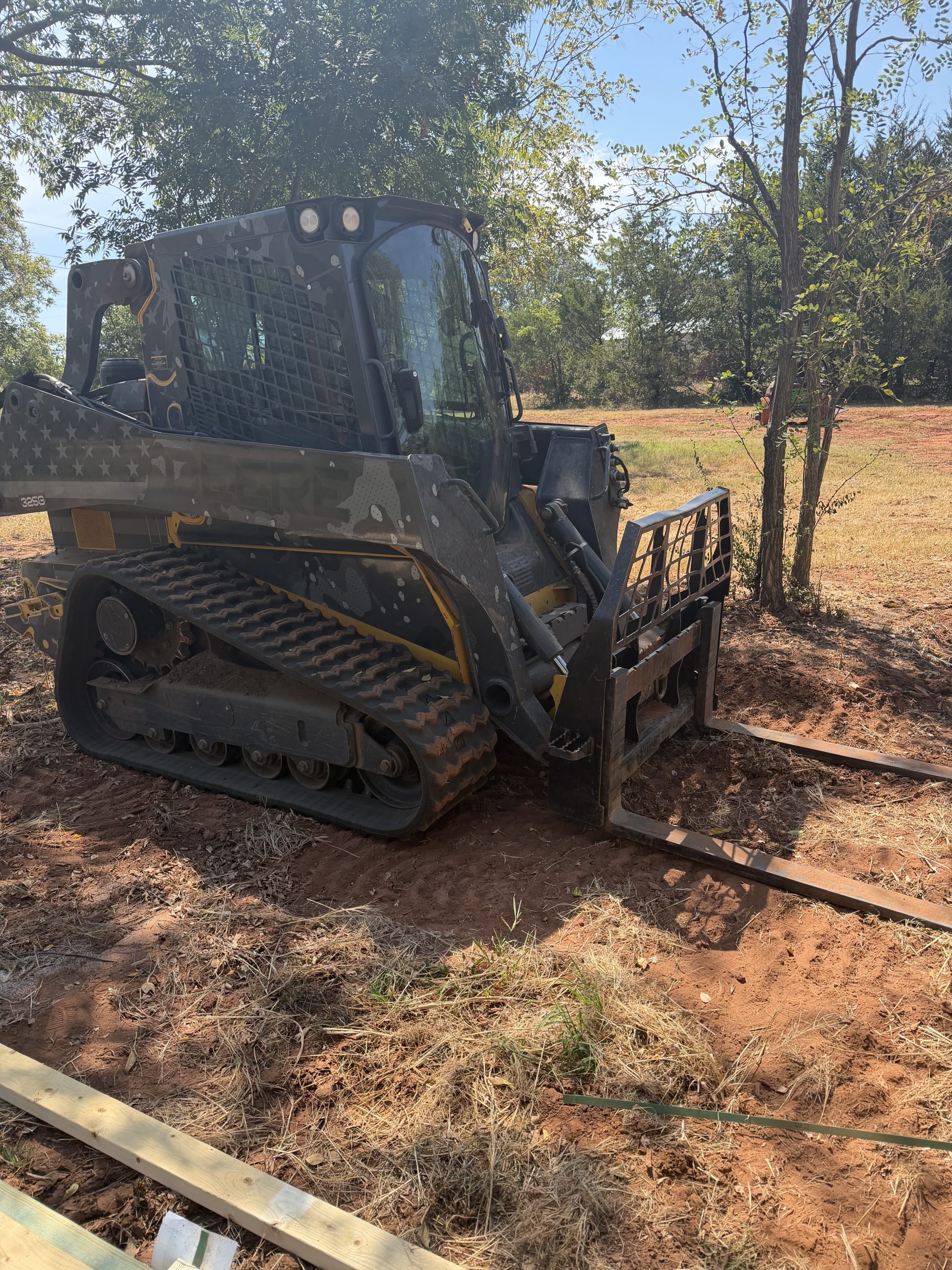 Skid Steer 325g - Image 6
