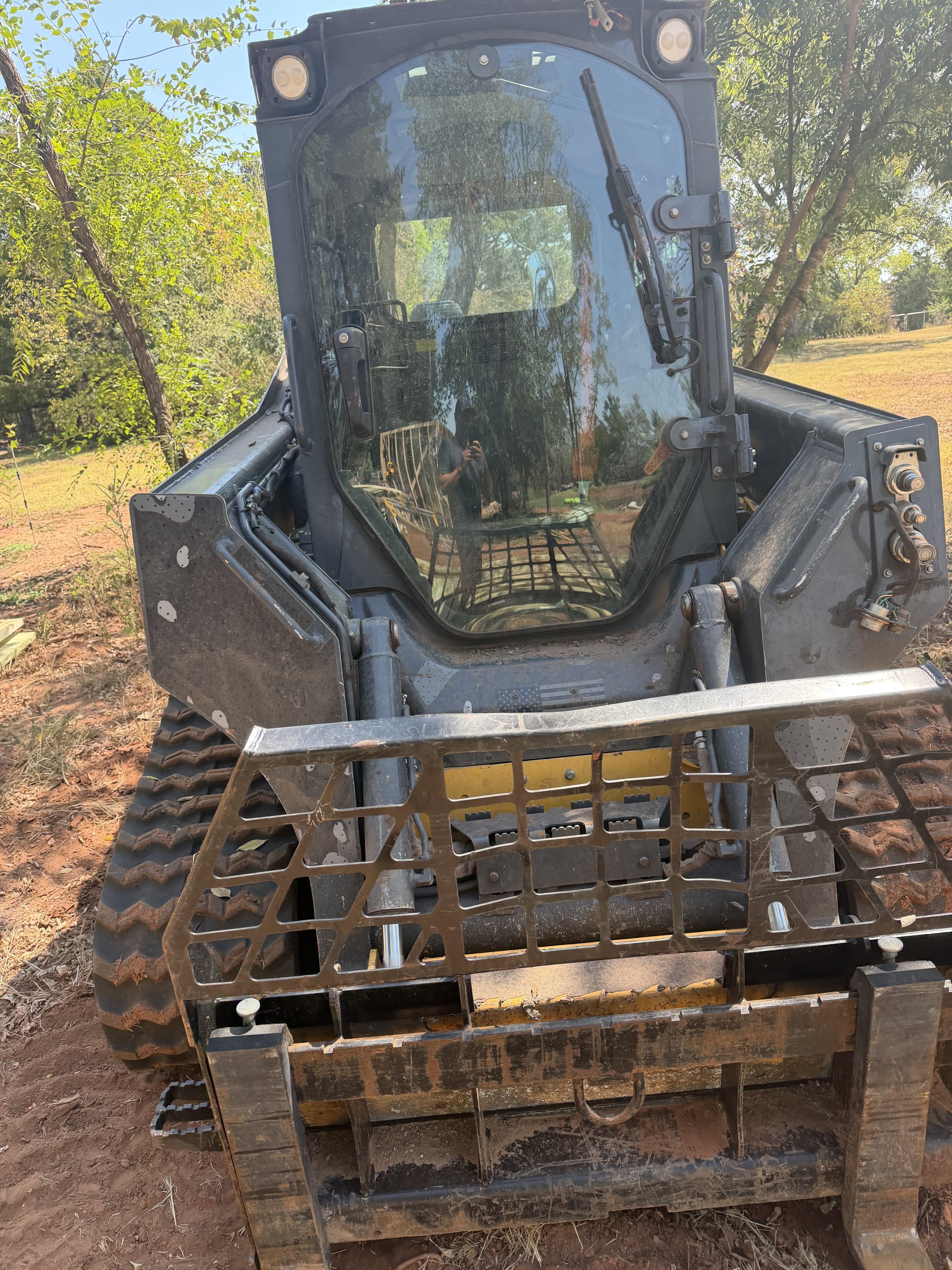 Skid Steer 325g - Image 4